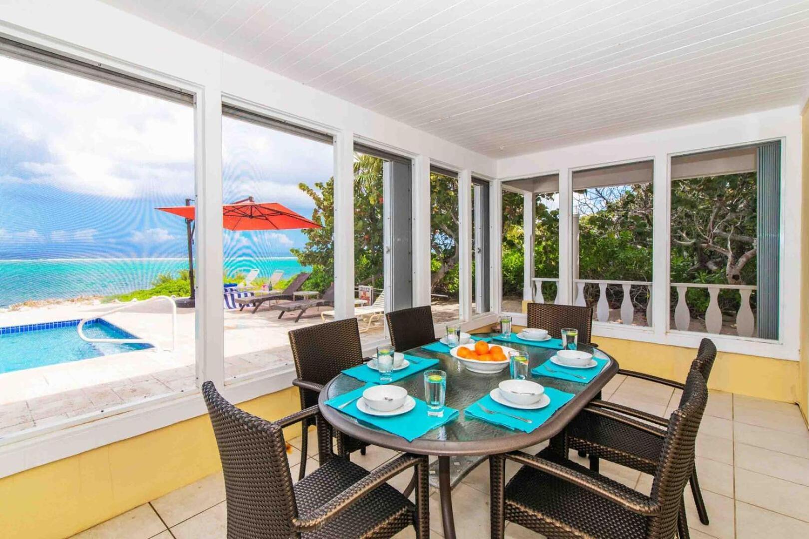 Thatch Hill - Renovated Beach House With Pool, Short Walk To The Rum Point Club Driftwood Village Εξωτερικό φωτογραφία